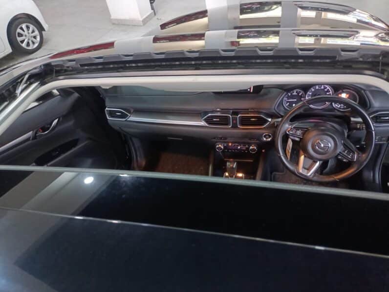 
								Mazda CX-5 2018 Diesel with Sunroof full									