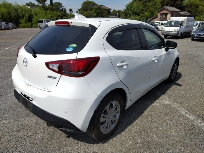 
								Mazda Demio 2018 full									