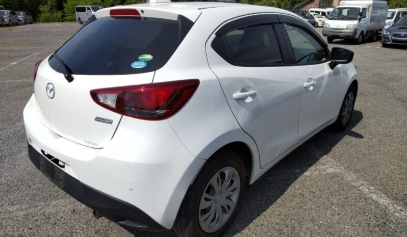 
								Mazda Demio 2018 full									