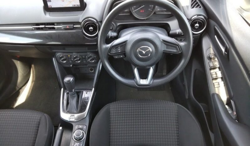 
								Mazda Demio 2018 full									