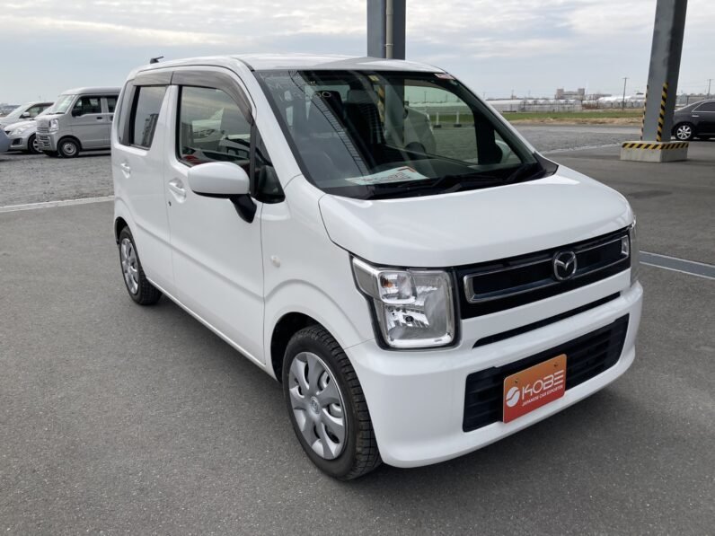 Mazda Flair Hybrid 4WD 2018 In Kenya White Color