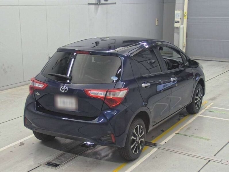 
								Toyota Vitz 2018 1300cc full									
