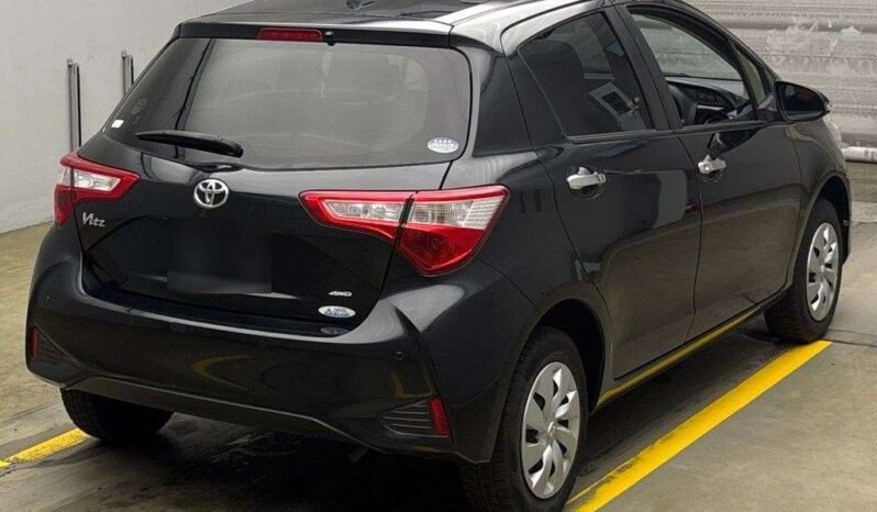 
								Toyota Vitz 2018 1300cc full									