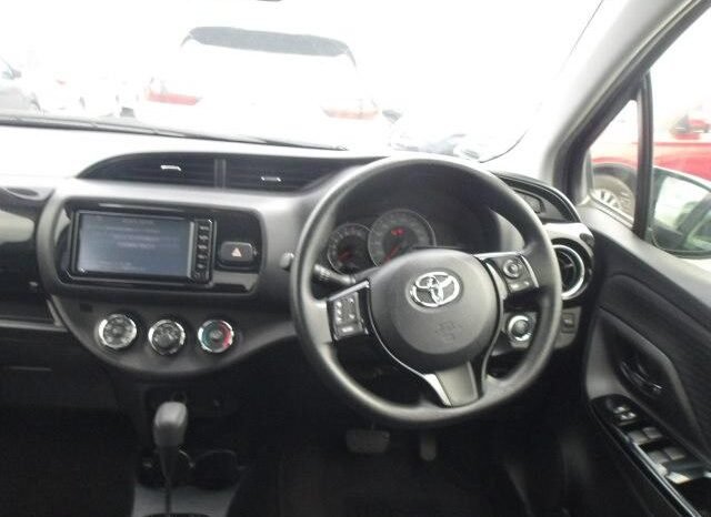 
								Toyota Vitz 2018 1300cc full									