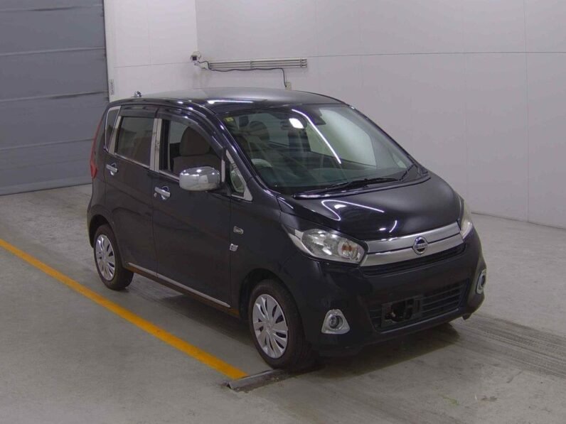 Nissan Dayz 2018 In Kenya Purple And Chrome Color 87K KM Mileage