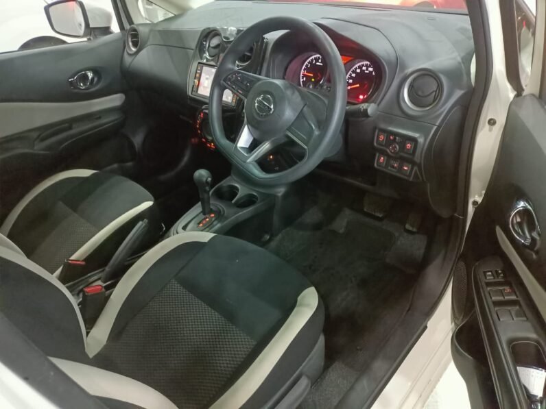 
								Nissan Note 2018 full									