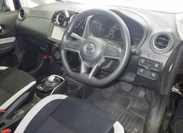 
								Nissan Note E-Power 2018 full									