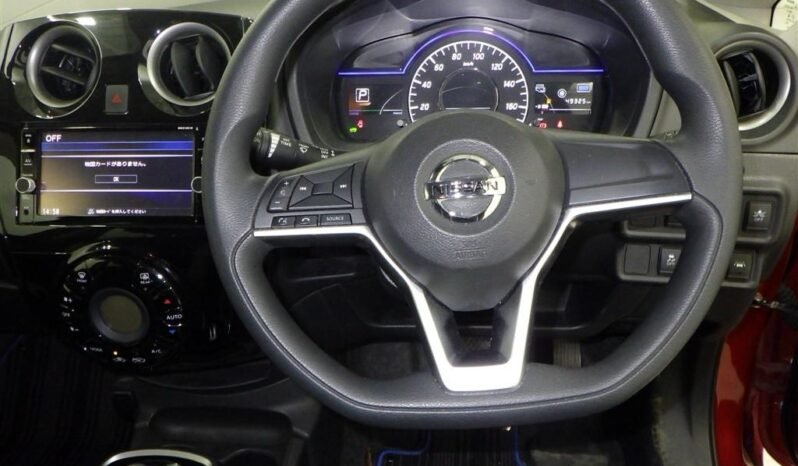
								Nissan Note E-Power 2018 full									