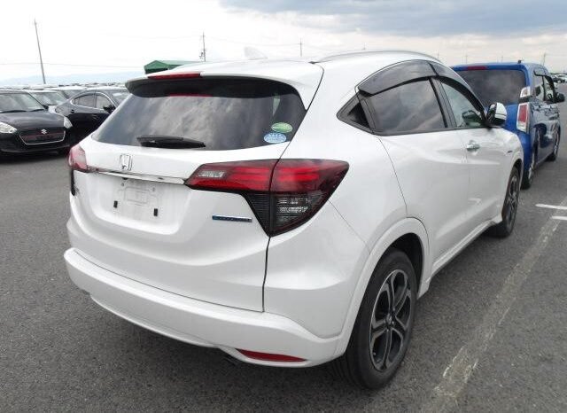 
								Honda Vezel Hybrid 2018 full									
