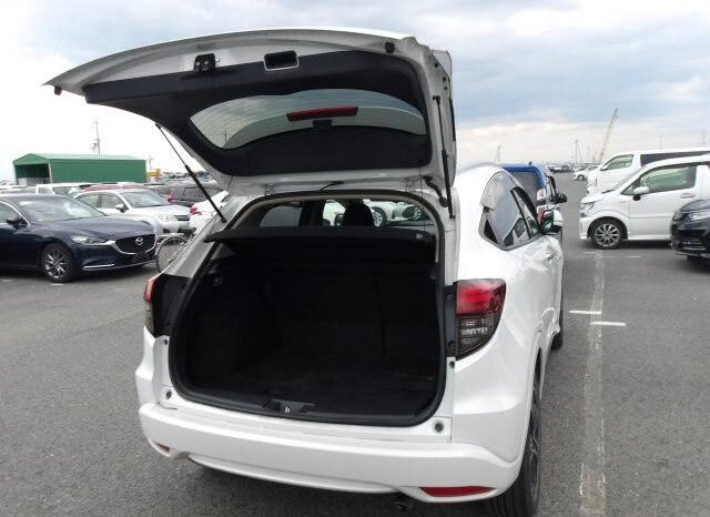 
								Honda Vezel Hybrid 2018 full									