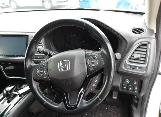 
								Honda Vezel Hybrid 2018 full									