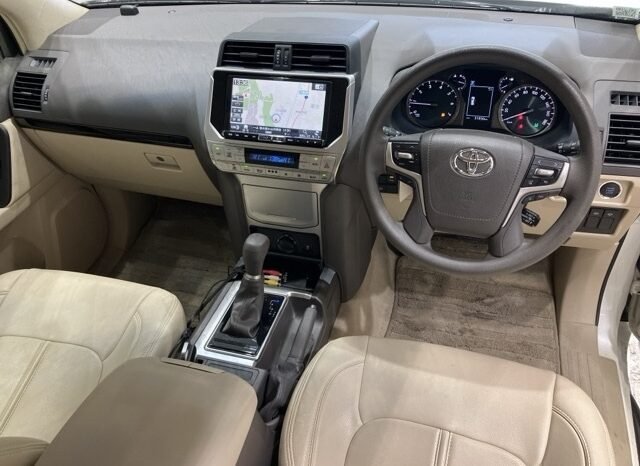 
								Toyota Land Cruiser Prado TX 2018 full									