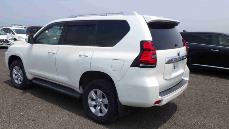 
								Toyota Land Cruiser Prado TX 2018 full									