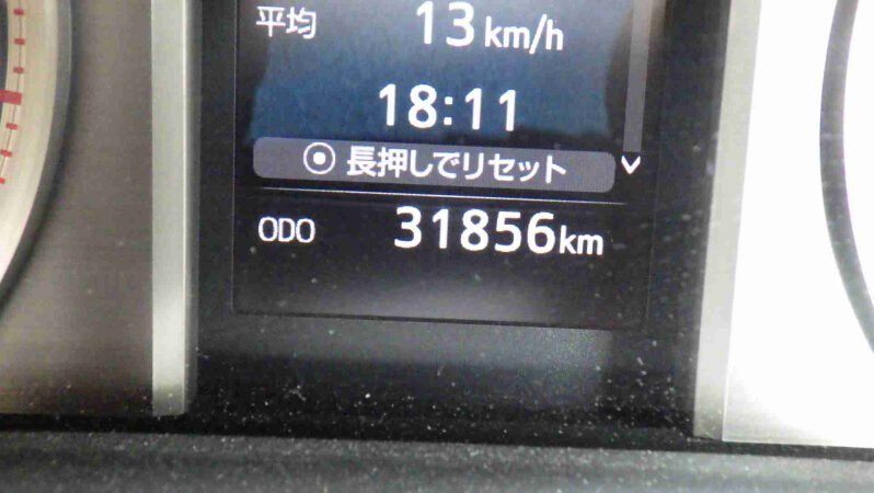 
								Toyota Land Cruiser Prado TX 2018 full									