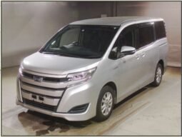 Toyota Noah Hybrid 2018