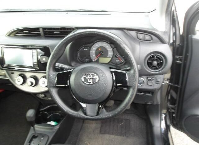 
								Toyota Vitz 2019 1000cc full									