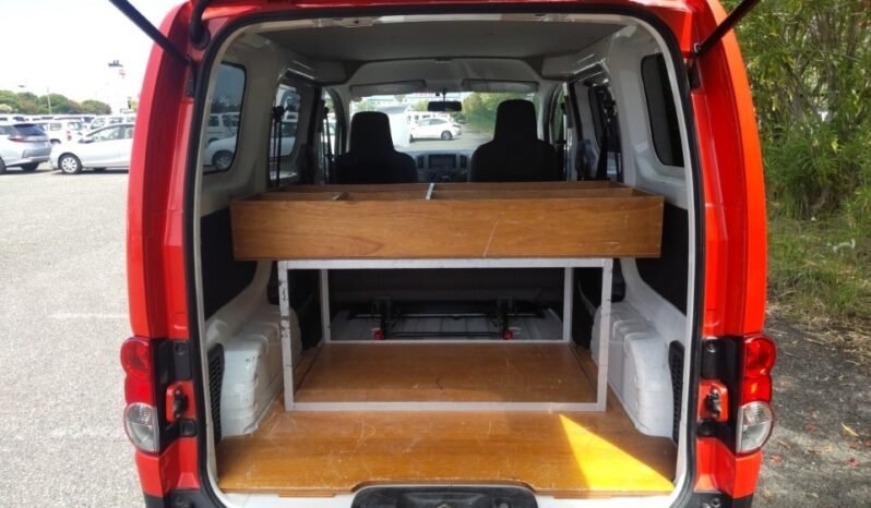 
								Nissan NV200 2018 full									