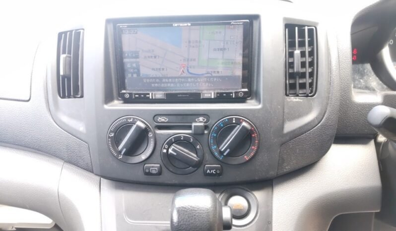 
								Nissan NV200 2018 full									