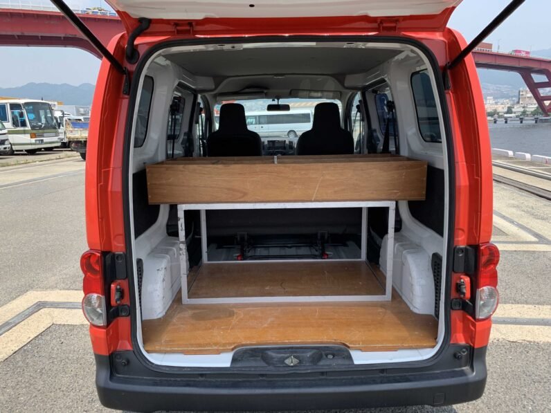 
								Nissan NV200 2018 full									