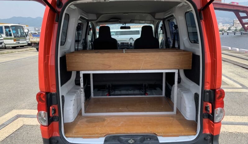 
								Nissan NV200 2018 full									