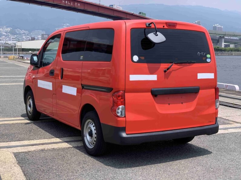 
								Nissan NV200 2018 full									