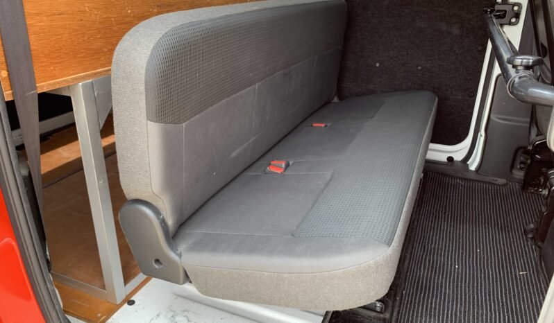 
								Nissan NV200 2018 full									