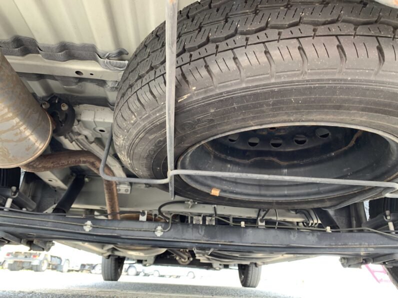 
								Nissan NV200 2018 full									