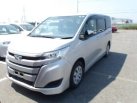 Toyota Noah 2018 8-Seater