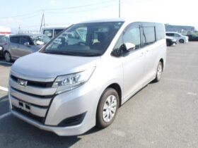 Toyota Noah 2018 8-Seater