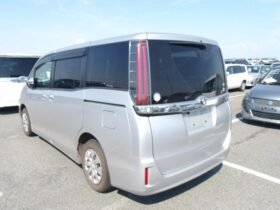 Toyota Noah 2018 8-Seater