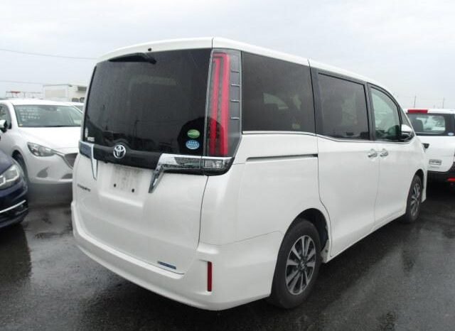
								Toyota Esquire Gi 2018 8-Seater full									