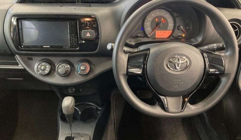 
								Toyota Vitz 2018 1300cc full									