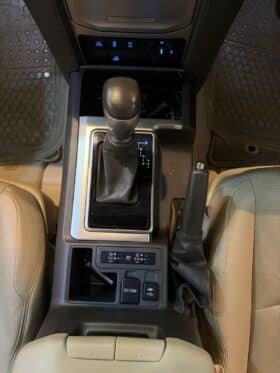 TOYOTA LAND CRUSIER PRADO TXL 2018