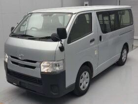 TOYOTA HIACE 7L 2019