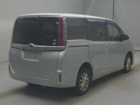 TOYOTA NOAH 2019