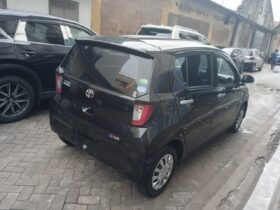 TOYOTA PIXIS 2019