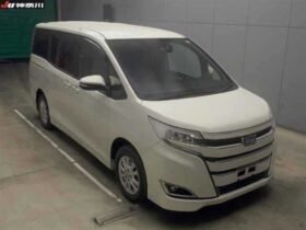TOYOTA NOAH 2020