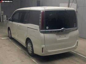 TOYOTA NOAH 2020