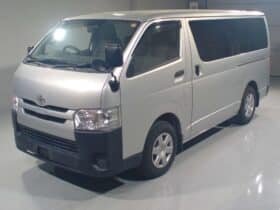 TOYOTA HIACE 7L 2019