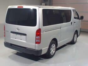 TOYOTA HIACE 7L 2019