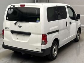 NISSAN NV 200 2019