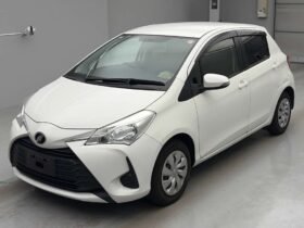 TOYOTA VITZ 2019