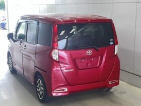 TOYOTA ROOMY 2019