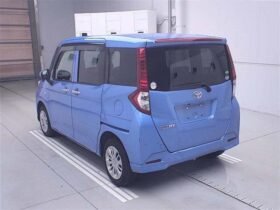 TOYOTA ROOMY 2019