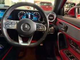 MERCEDES A-180 AMG 2019